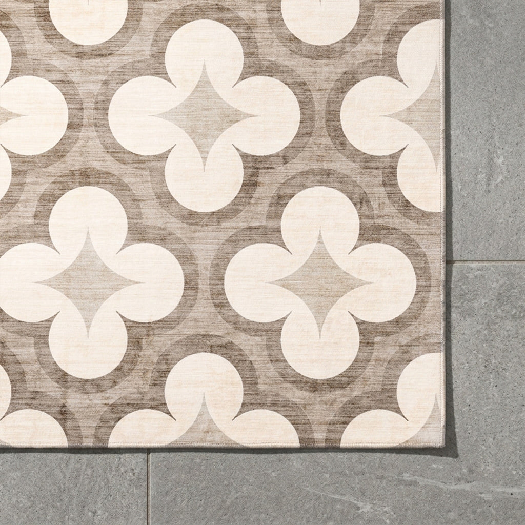 Geometric outdoor rug – Mosaic Clover Cream
