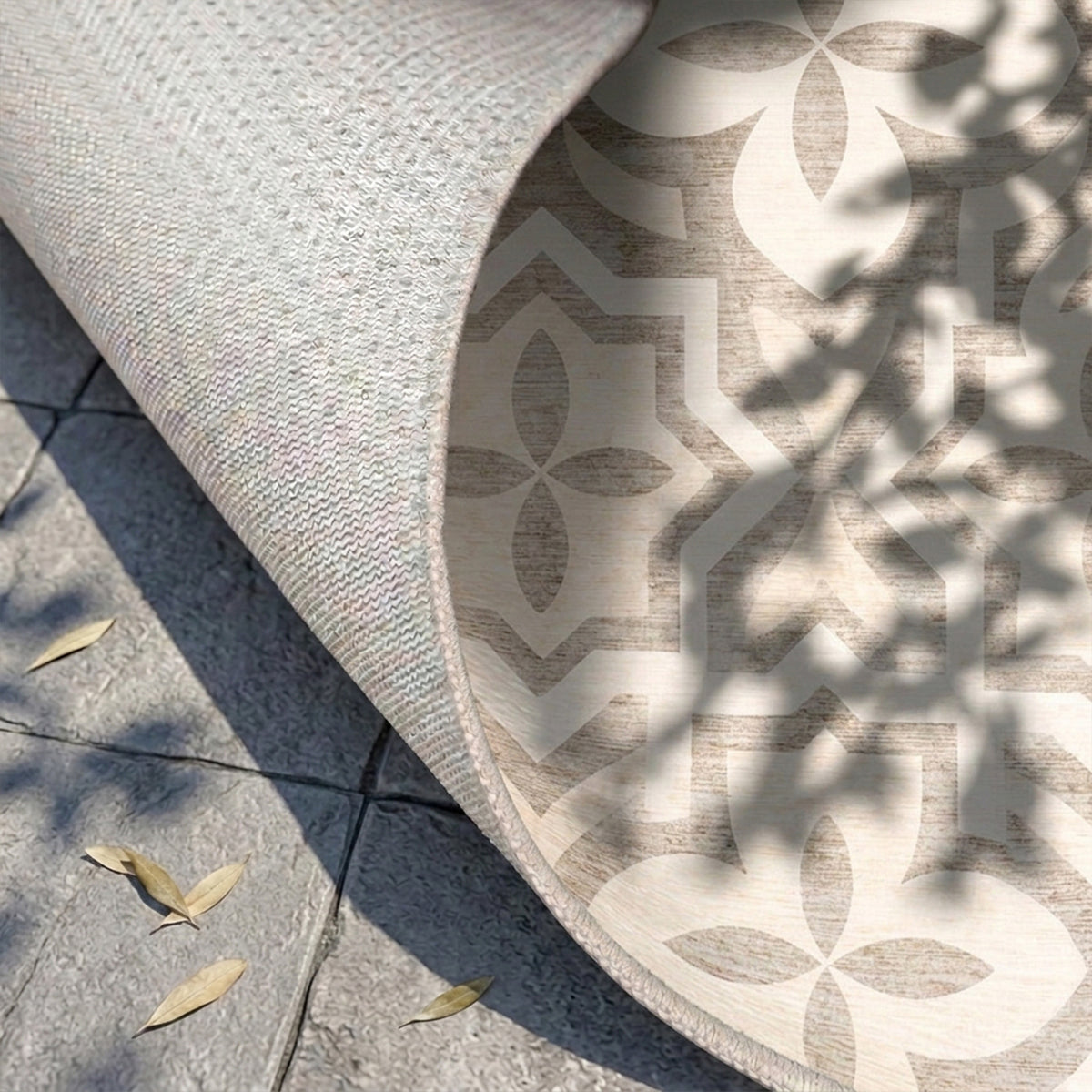 Geometrisk utomhusmatta - Mosaic Medina Creme