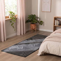 Mjuk låghårig löpare | Cosy-Antracit hos Volero