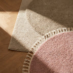 Rund fluffig matta | Lofty rosa hos Volero