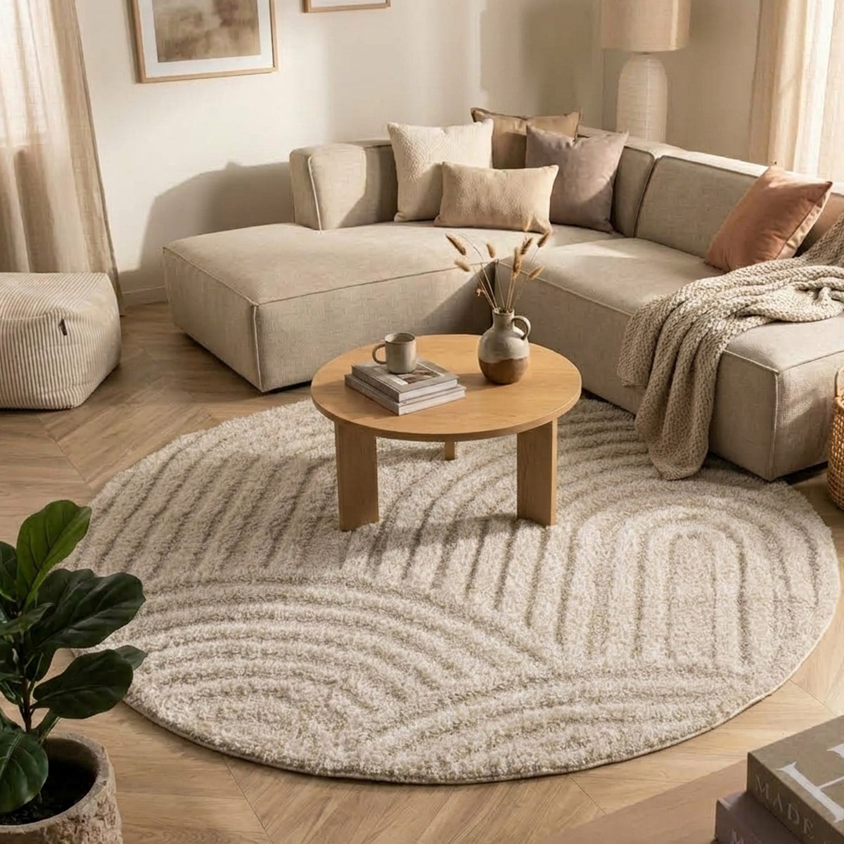 Rund skandinavisk matta | Lova Arches beige hos Volero