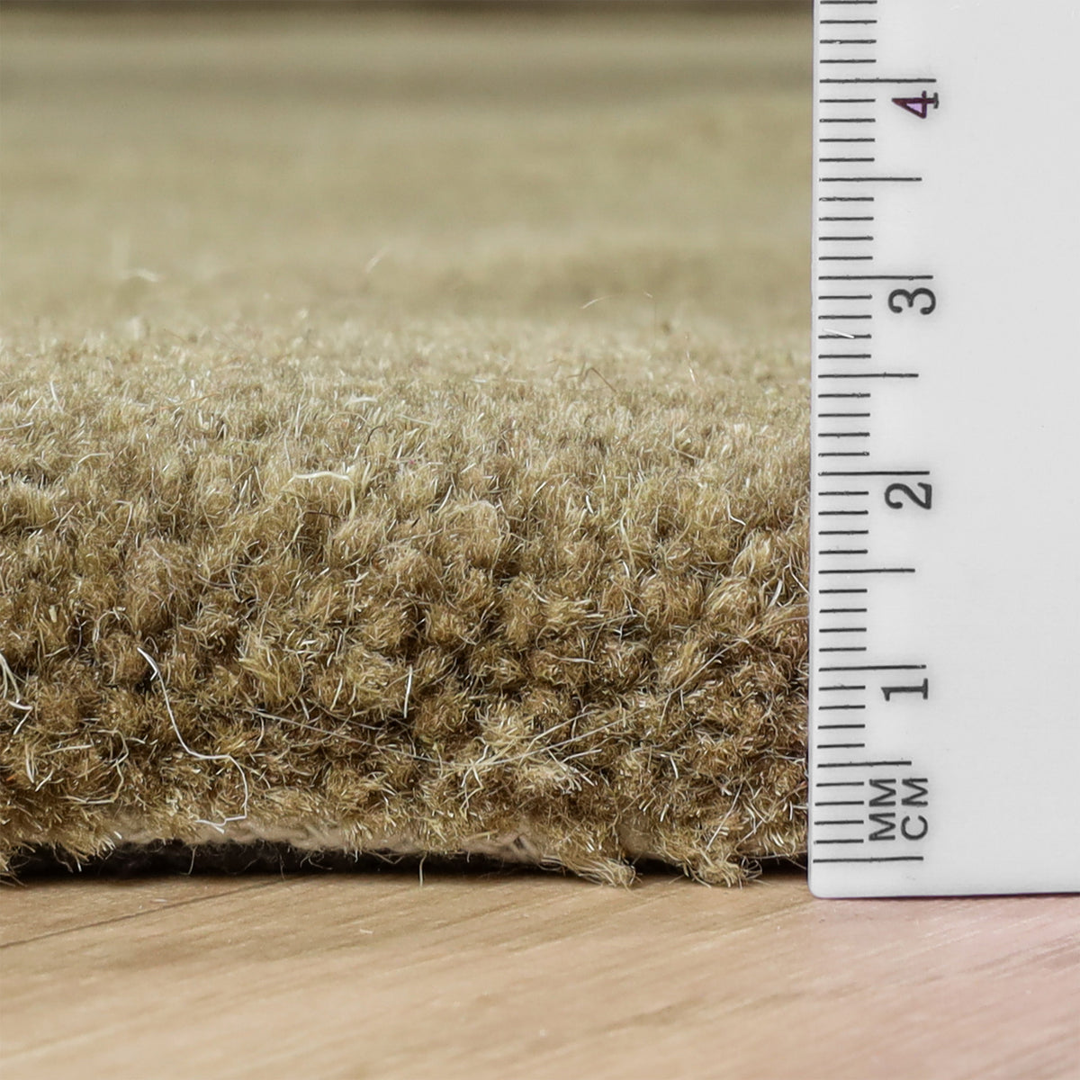Wool rug - Isara Border Olive Green