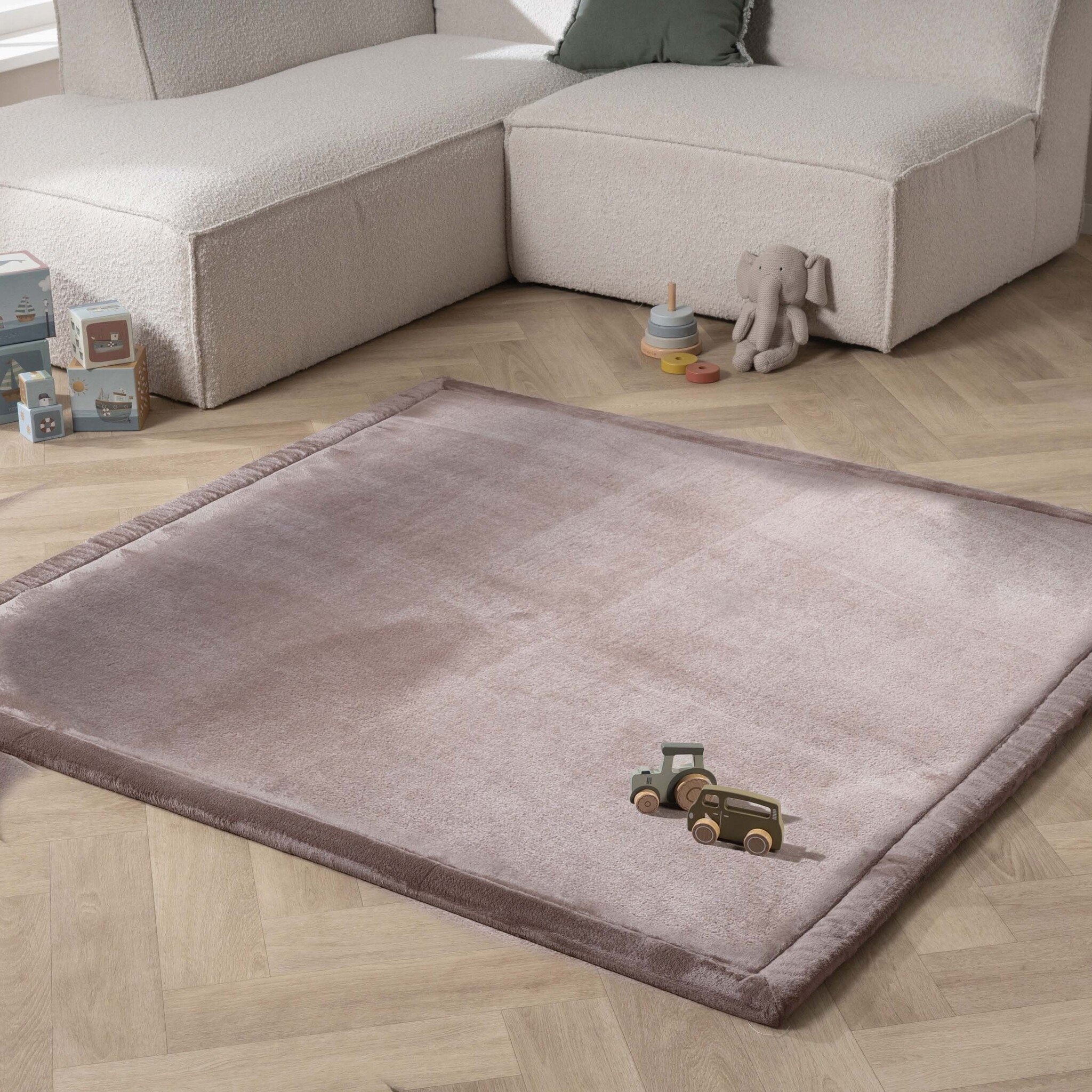 Fyrkantig lekmatta | Jip taupe hos Volero