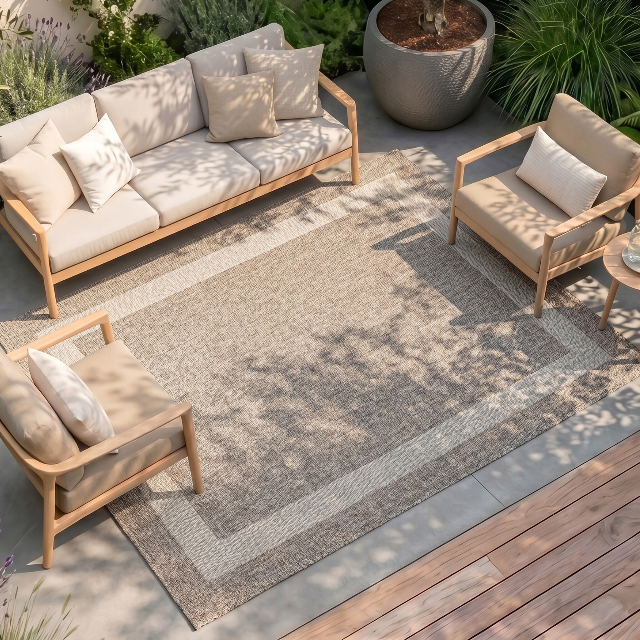 Utomhusmatta | Sierra Border beige/gräddvit hos Volero